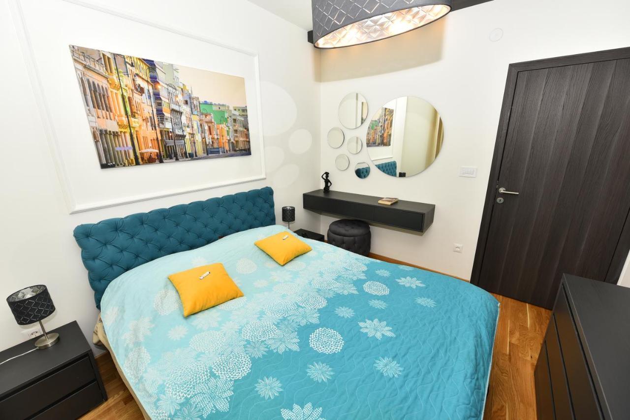 Appartamento Grand Lux Apartman Čačak Esterno foto