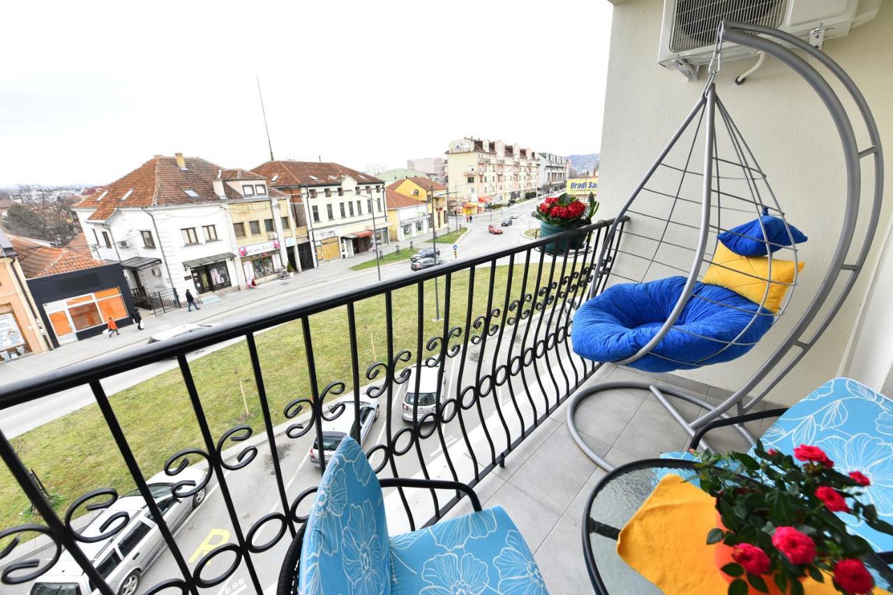 Appartamento Grand Lux Apartman Čačak Esterno foto